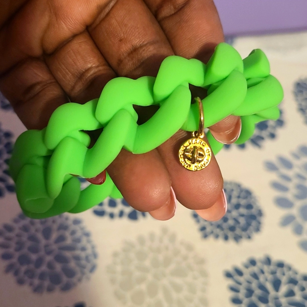 Marc By Marc Jacobs Vibrant Green Chain Bracelet with Gold Charm